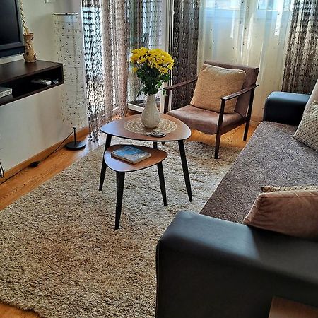 Apartman Miss T พอดโกริกา ภายนอก รูปภาพ