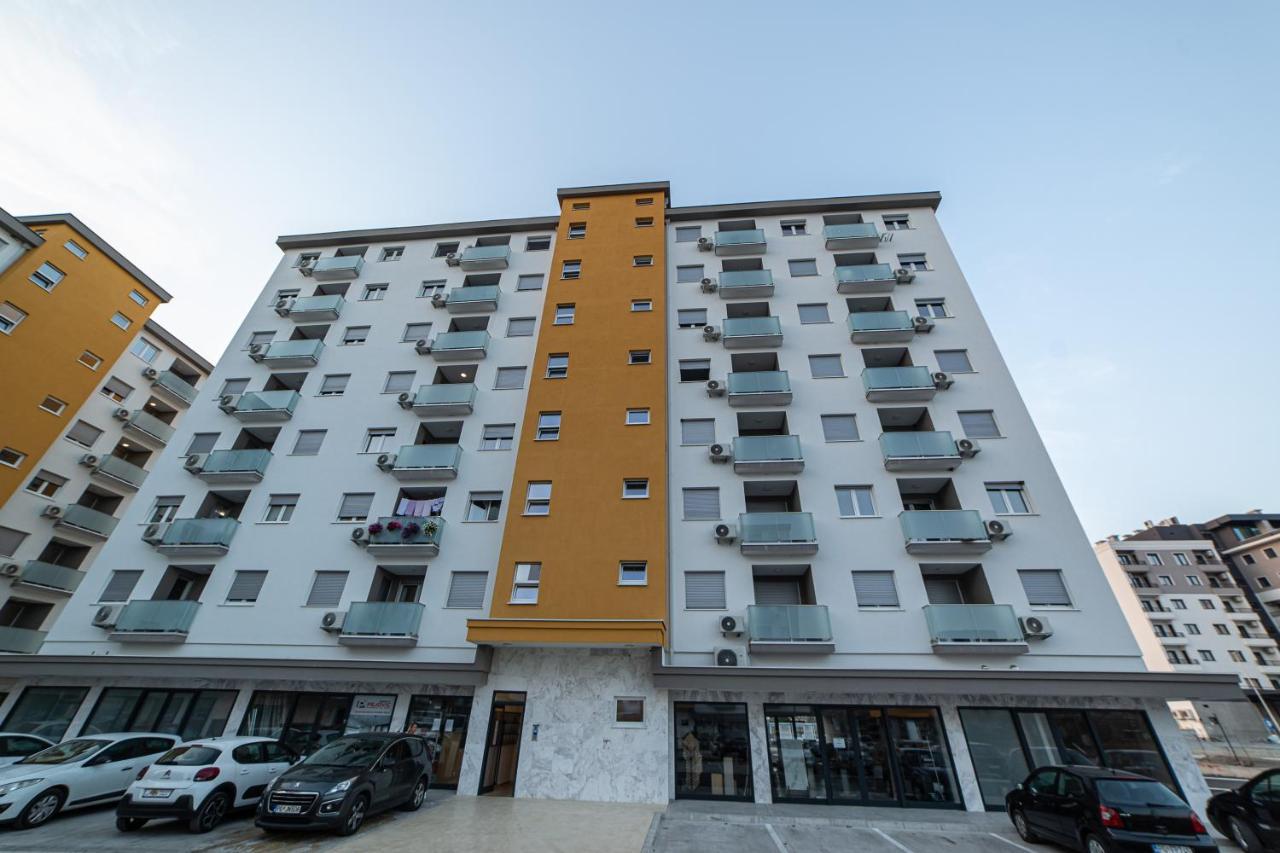 Apartman Miss T พอดโกริกา ภายนอก รูปภาพ