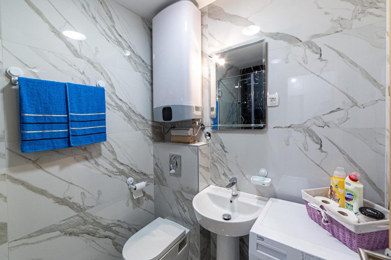 Apartman Miss T พอดโกริกา ภายนอก รูปภาพ