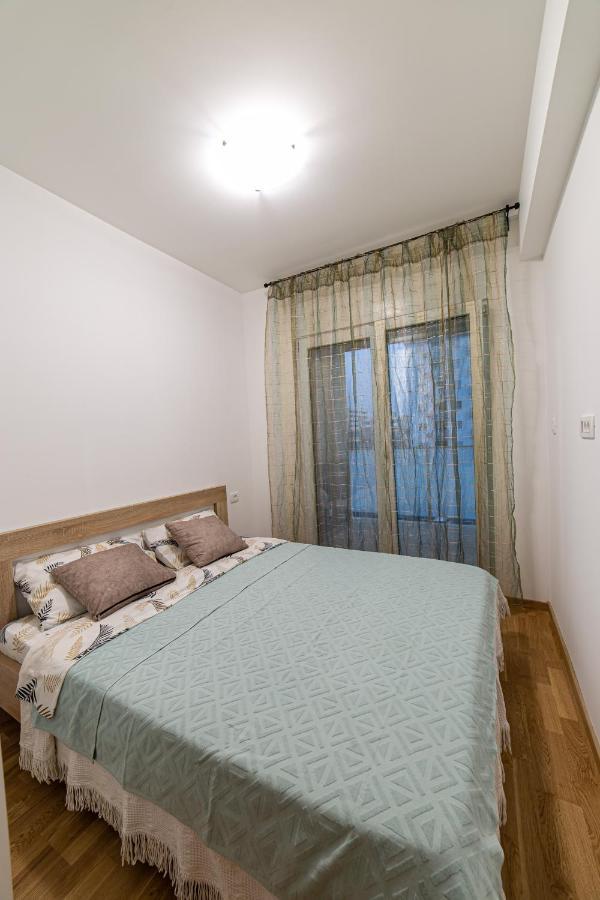 Apartman Miss T พอดโกริกา ภายนอก รูปภาพ