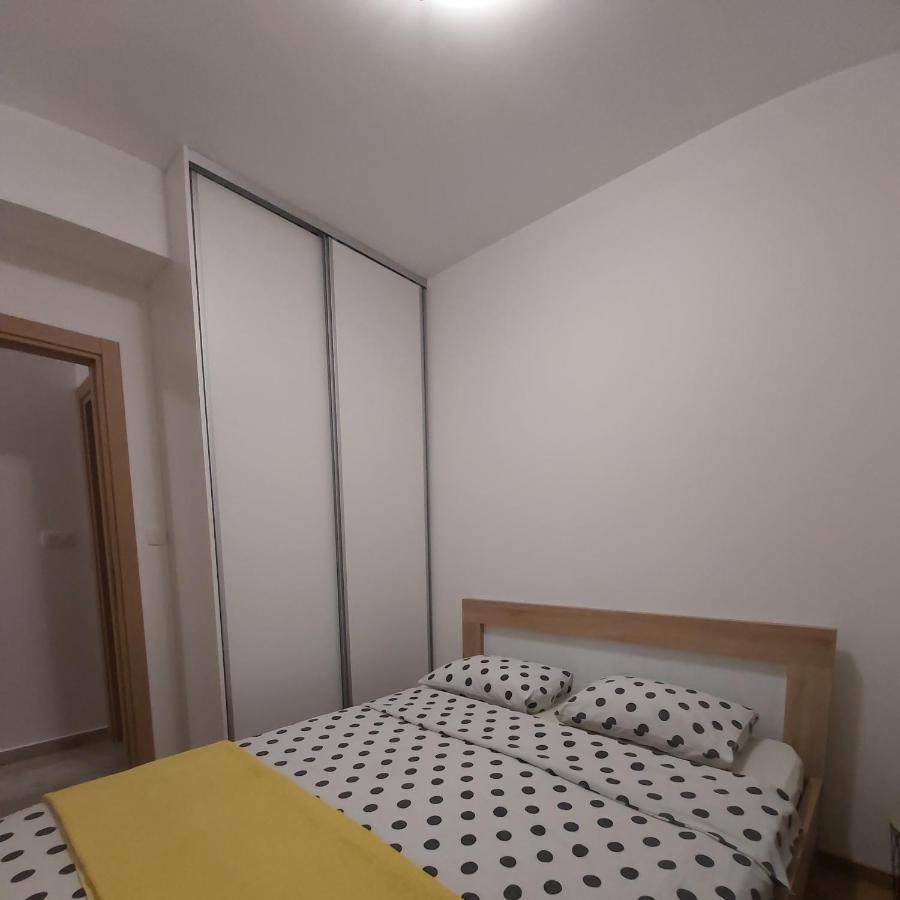 Apartman Miss T พอดโกริกา ภายนอก รูปภาพ
