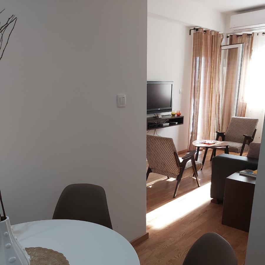 Apartman Miss T พอดโกริกา ภายนอก รูปภาพ