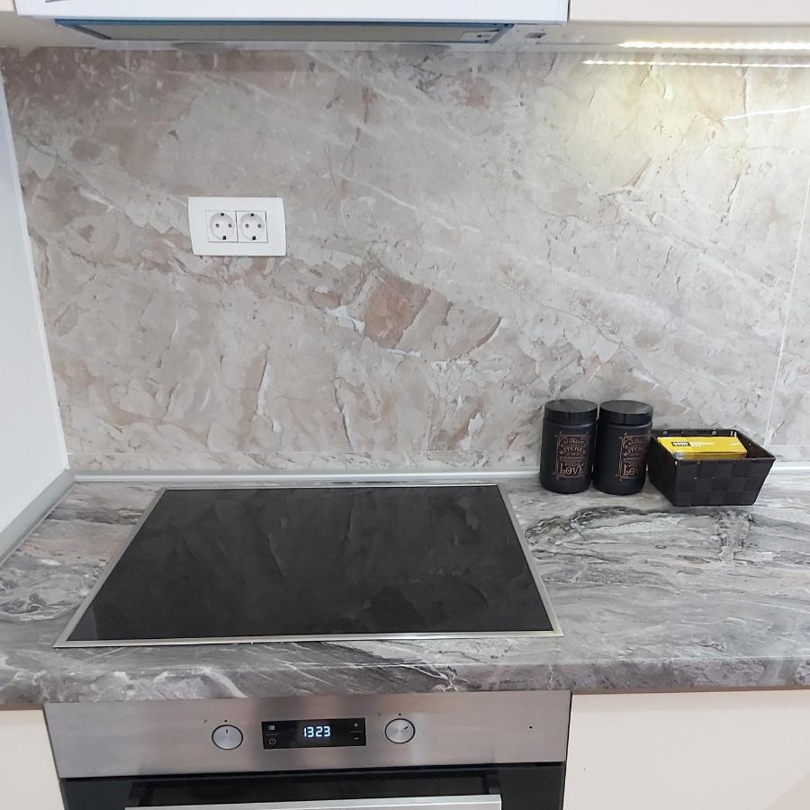 Apartman Miss T พอดโกริกา ภายนอก รูปภาพ