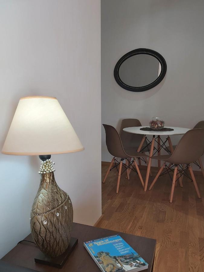 Apartman Miss T พอดโกริกา ภายนอก รูปภาพ