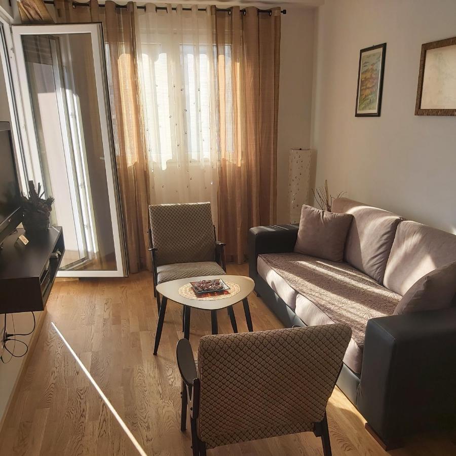 Apartman Miss T พอดโกริกา ภายนอก รูปภาพ