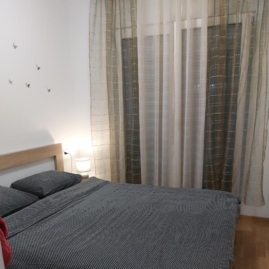 Apartman Miss T พอดโกริกา ภายนอก รูปภาพ