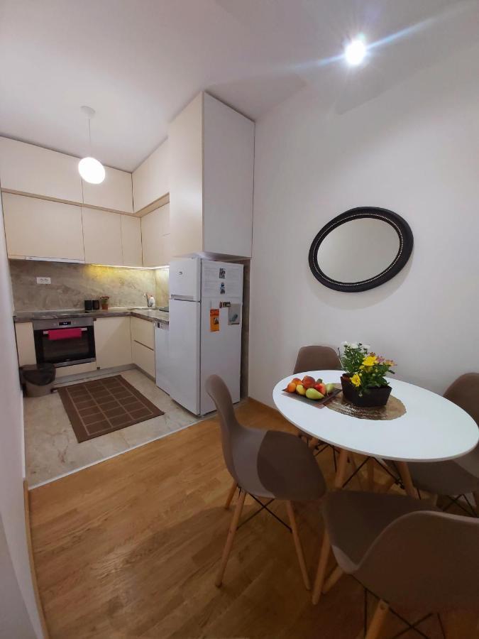 Apartman Miss T พอดโกริกา ภายนอก รูปภาพ